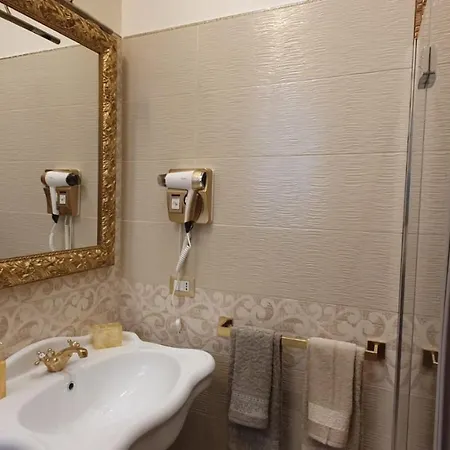 Gold アパート ガリポリ